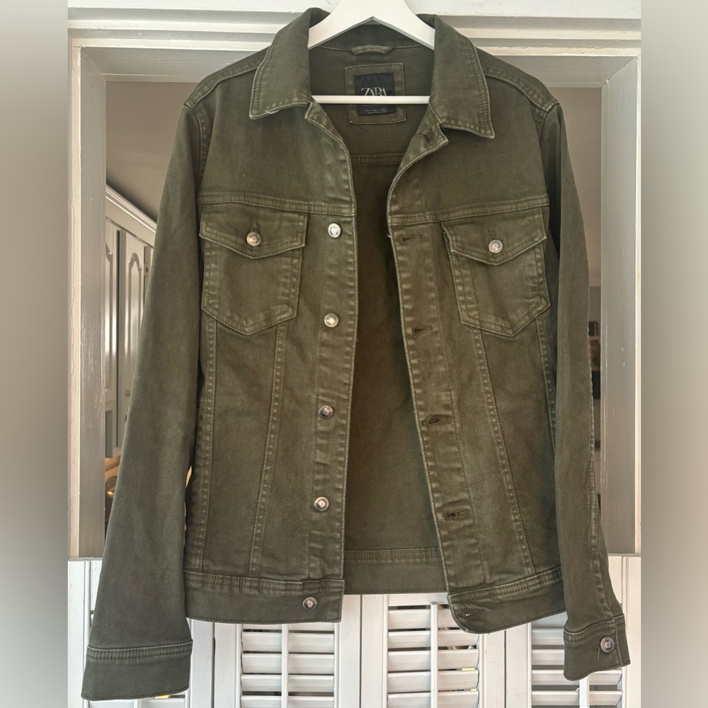 Zara | Pocketed Green Denim Jacket 🪴